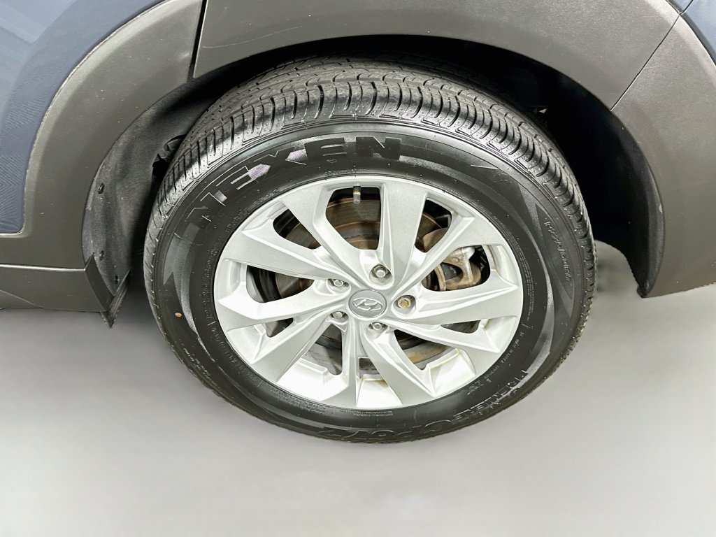 Used 2020 Hyundai Tucson SE w/ Cargo Package FWD image 32