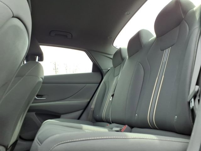 Used 2023 Hyundai Elantra Blue w/ Preferred Accessory Package image 14