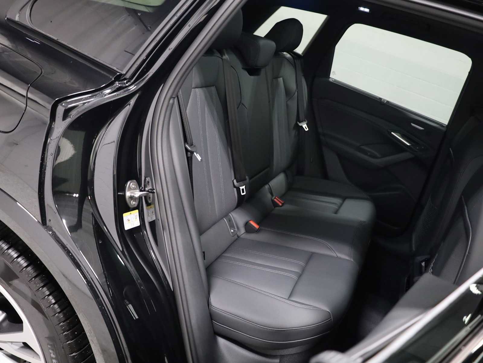 New 2027 Audi Q6 e-tron Premium Plus AWD/4WD image 35