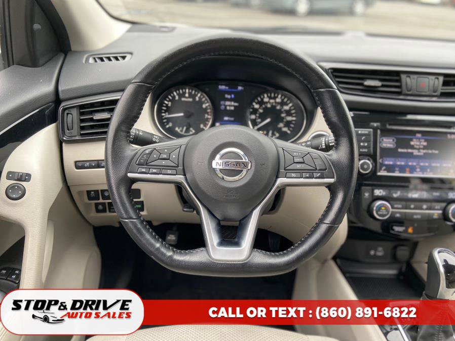 Used 2020 Nissan Rogue Sport SV w/ All-Weather Package image 14