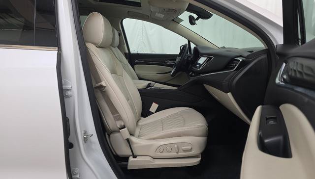 Used 2022 Buick Enclave Avenir w/ Trailering Package, 5000 lbs. AWD/4WD image 8