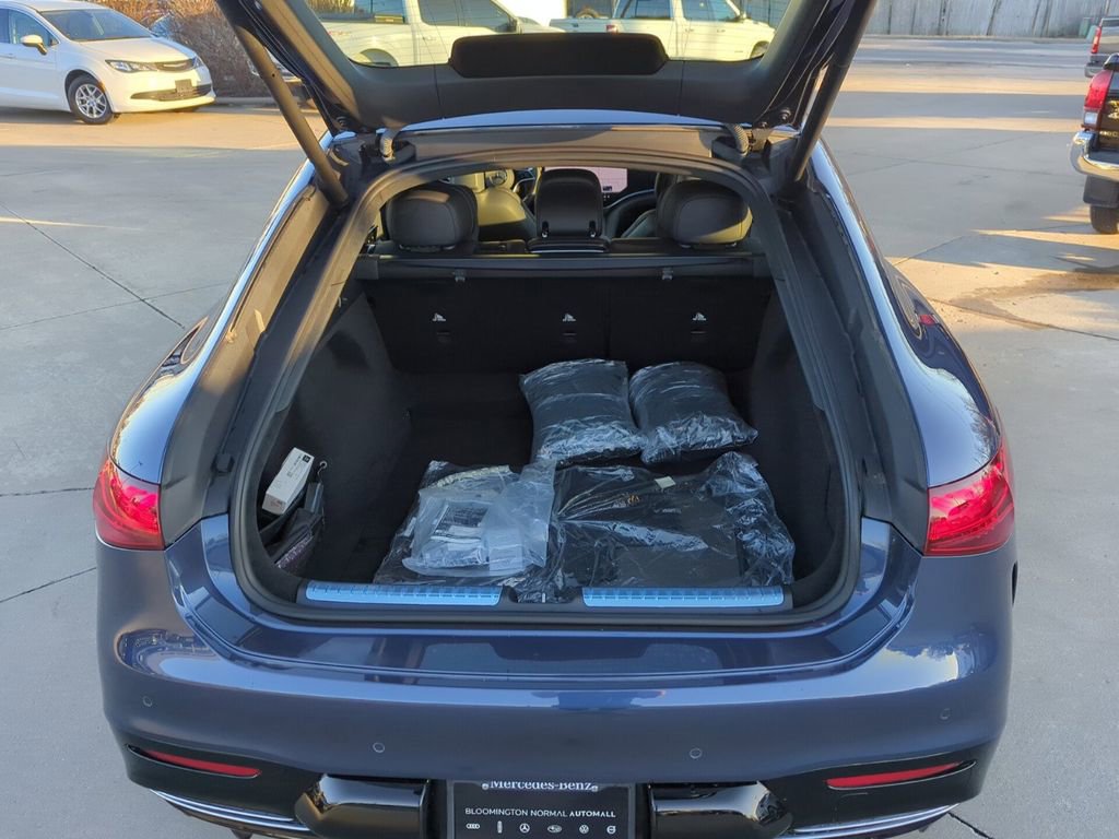 Used 2023 Mercedes-Benz EQS 580 4MATIC Sedan image 52