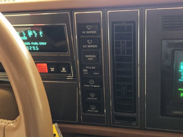 Used 1989 Buick Reatta Coupe FWD image 22