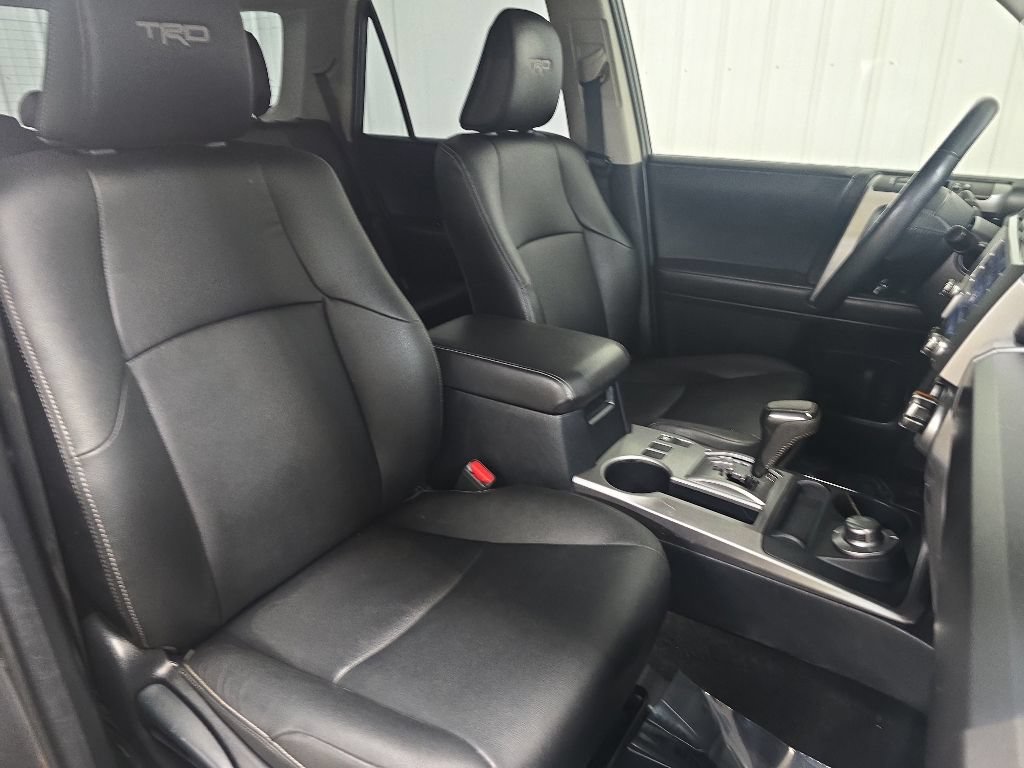 Used 2023 Toyota 4Runner TRD Sport AWD/4WD image 9