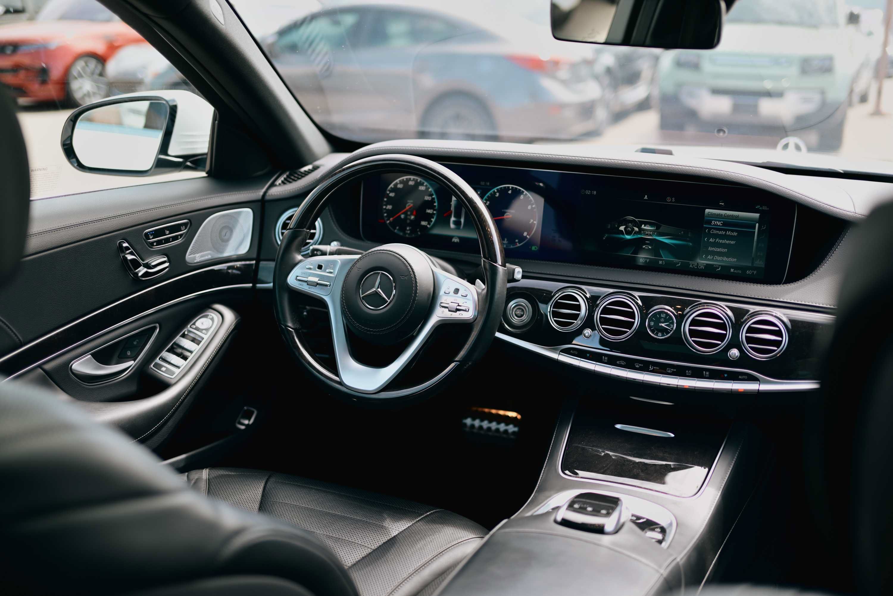 Used 2019 Mercedes-Benz S 560 Sedan w/ AMG Line Exterior image 7