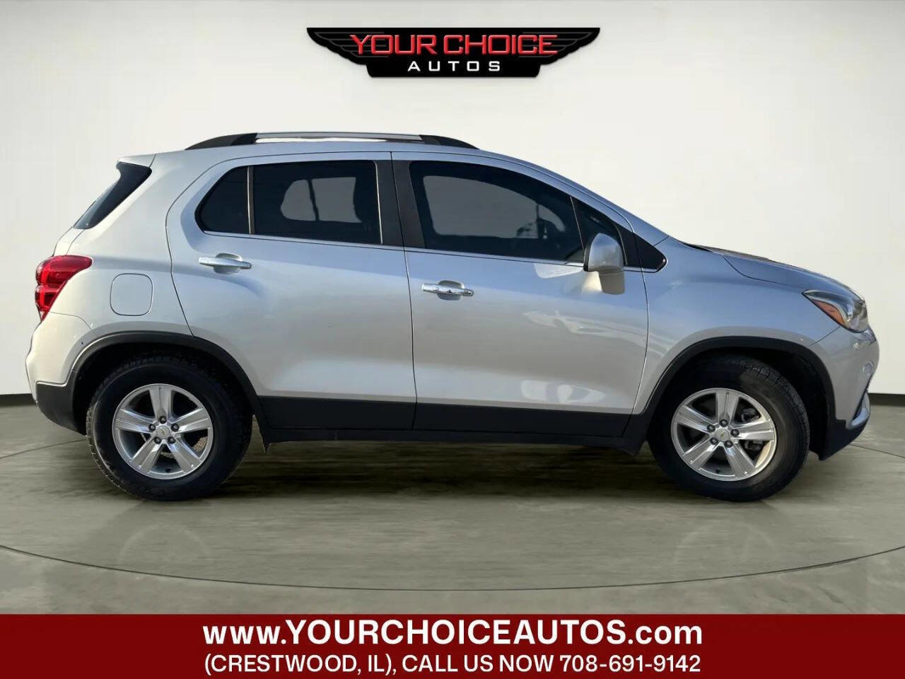 Used 2019 Chevrolet Trax LT w/ LT Convenience Package FWD image 6