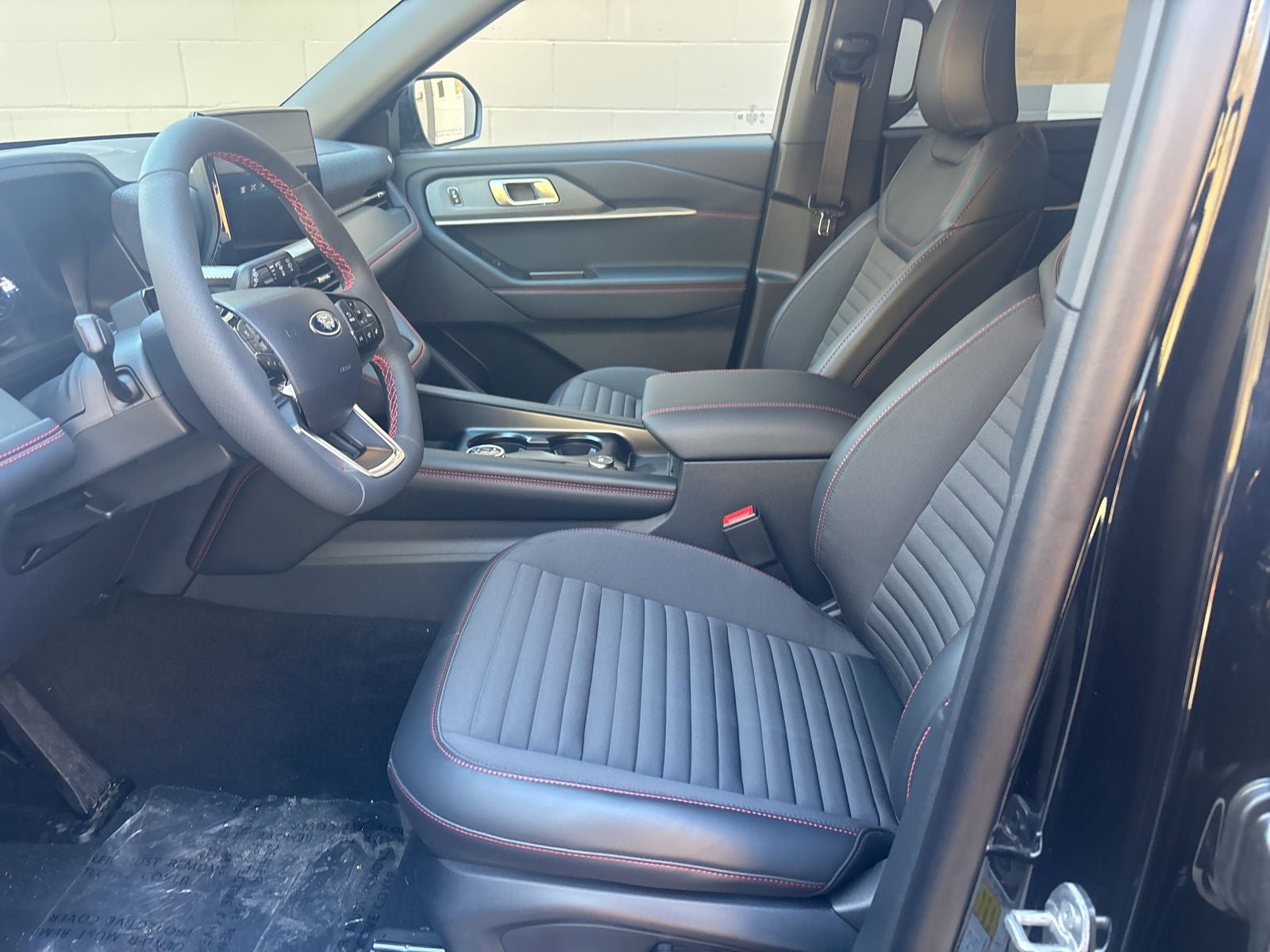 New 2026 Ford Explorer ST-Line w/ ST-Line Street Pack image 13