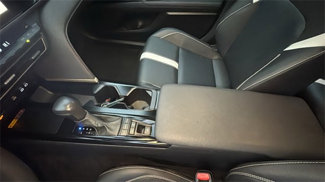 Used 2025 Toyota Camry SE image 19