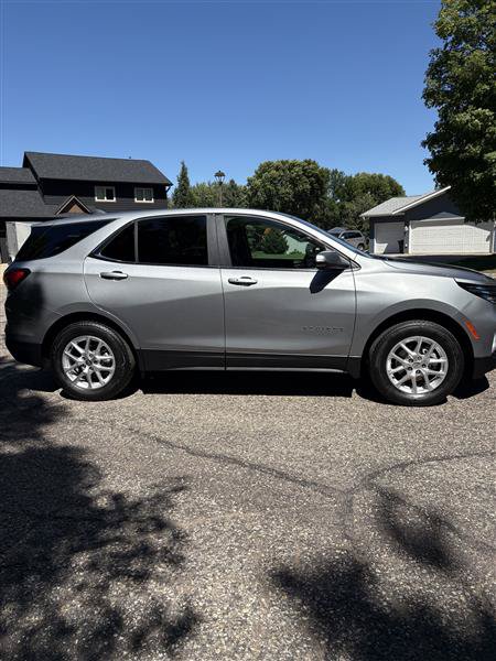 Used 2024 Chevrolet Equinox LT AWD/4WD image 16