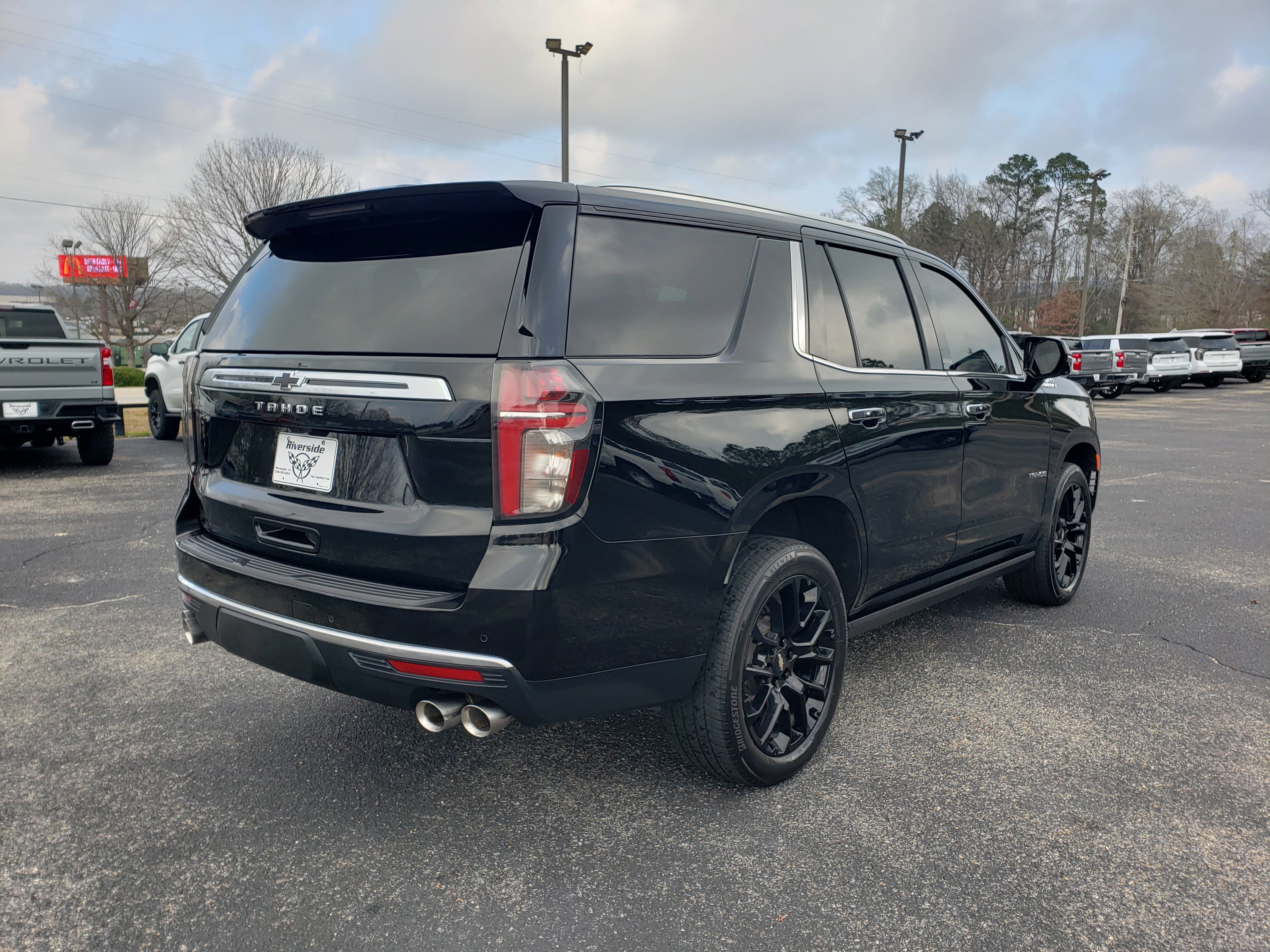 Used 2022 Chevrolet Tahoe High Country image 3