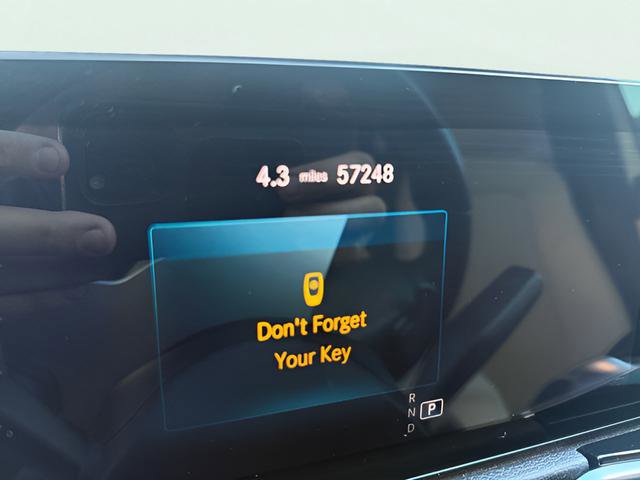 Used 2022 Mercedes-Benz GLB 250 w/ Premium Package Lite image 16