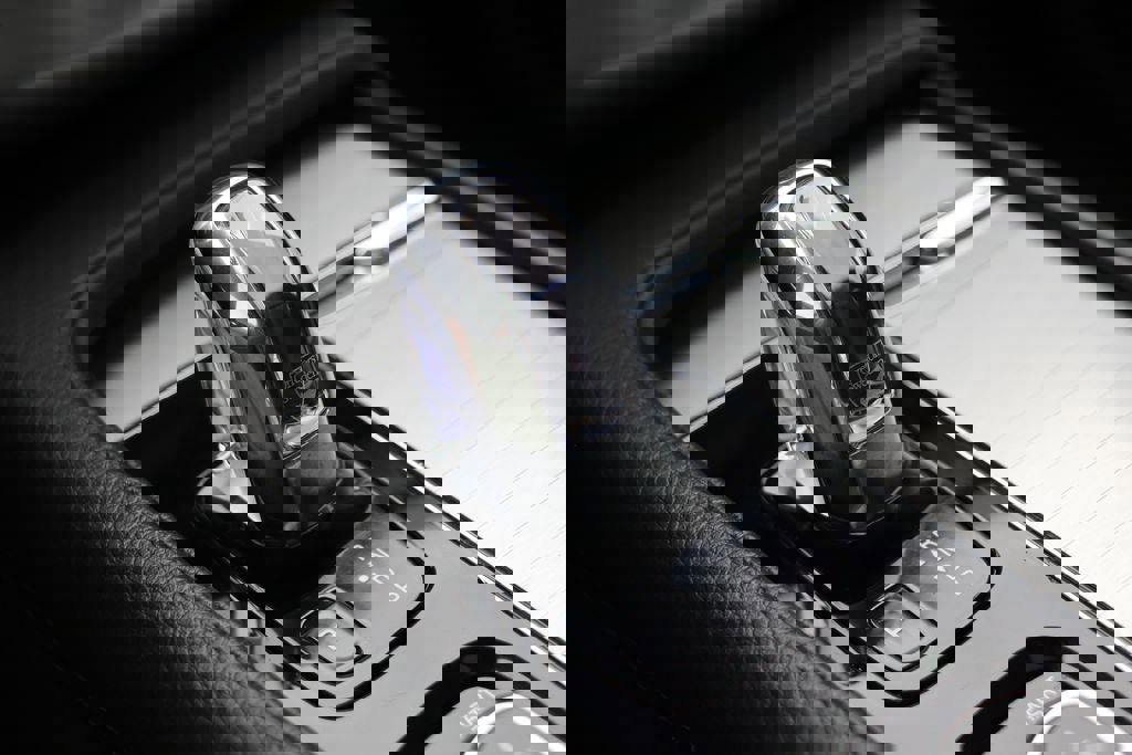 Used 2016 Volvo XC90 T8 Momentum w/ Vision Package AWD/4WD image 26