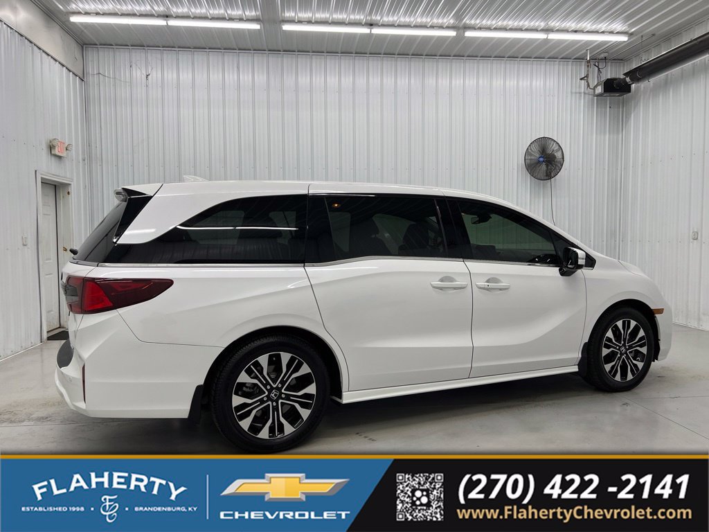 Used 2025 Honda Odyssey Elite image 2