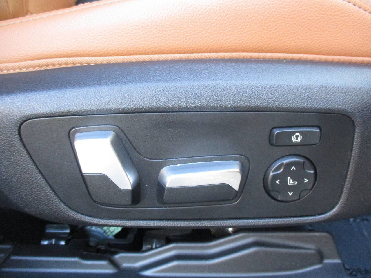 Used 2020 BMW X3 xDrive30i w/ Premium Package image 36