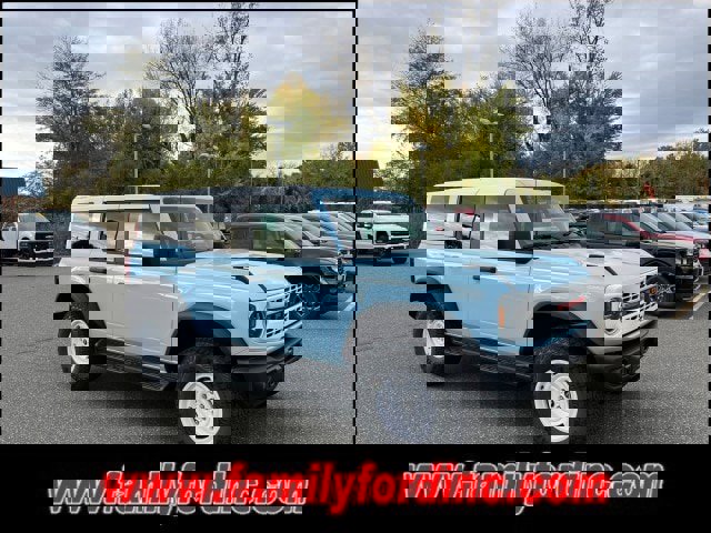 New 2025 Ford Bronco Heritage Edition image 8