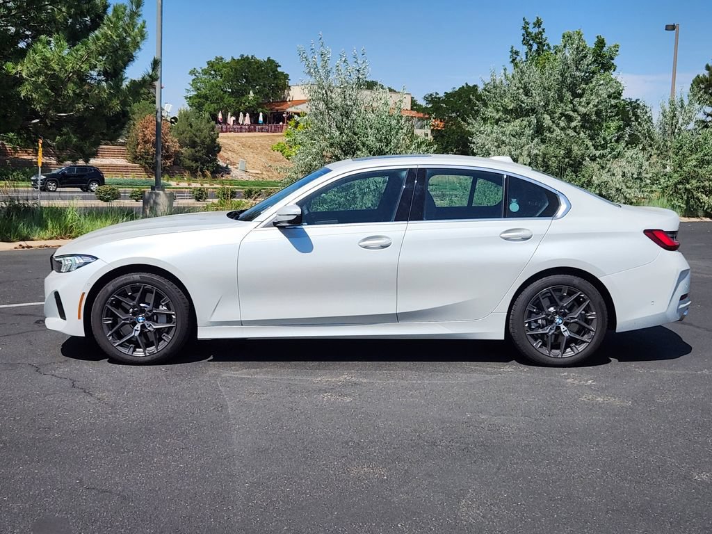 Used 2025 BMW 330i xDrive Sedan AWD/4WD image 2