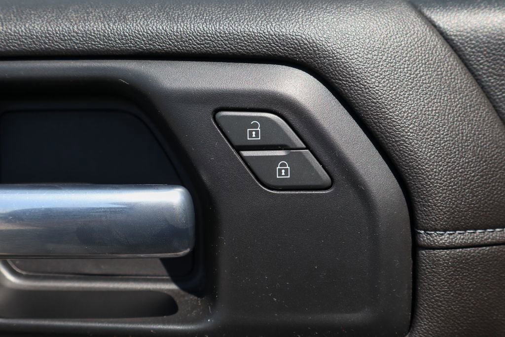 Used 2020 Chevrolet Silverado 2500 LT w/ Fleet Comfort Package image 17