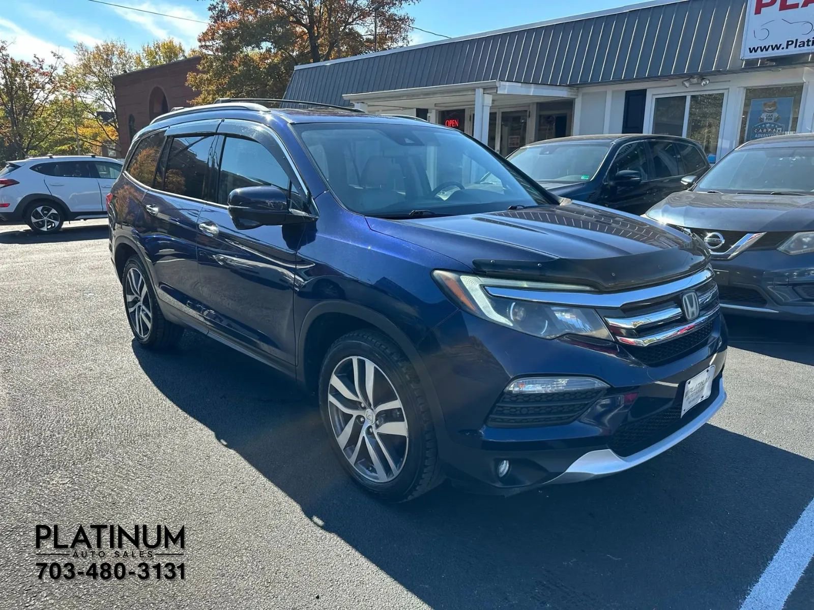 Used 2017 Honda Pilot Touring image 4
