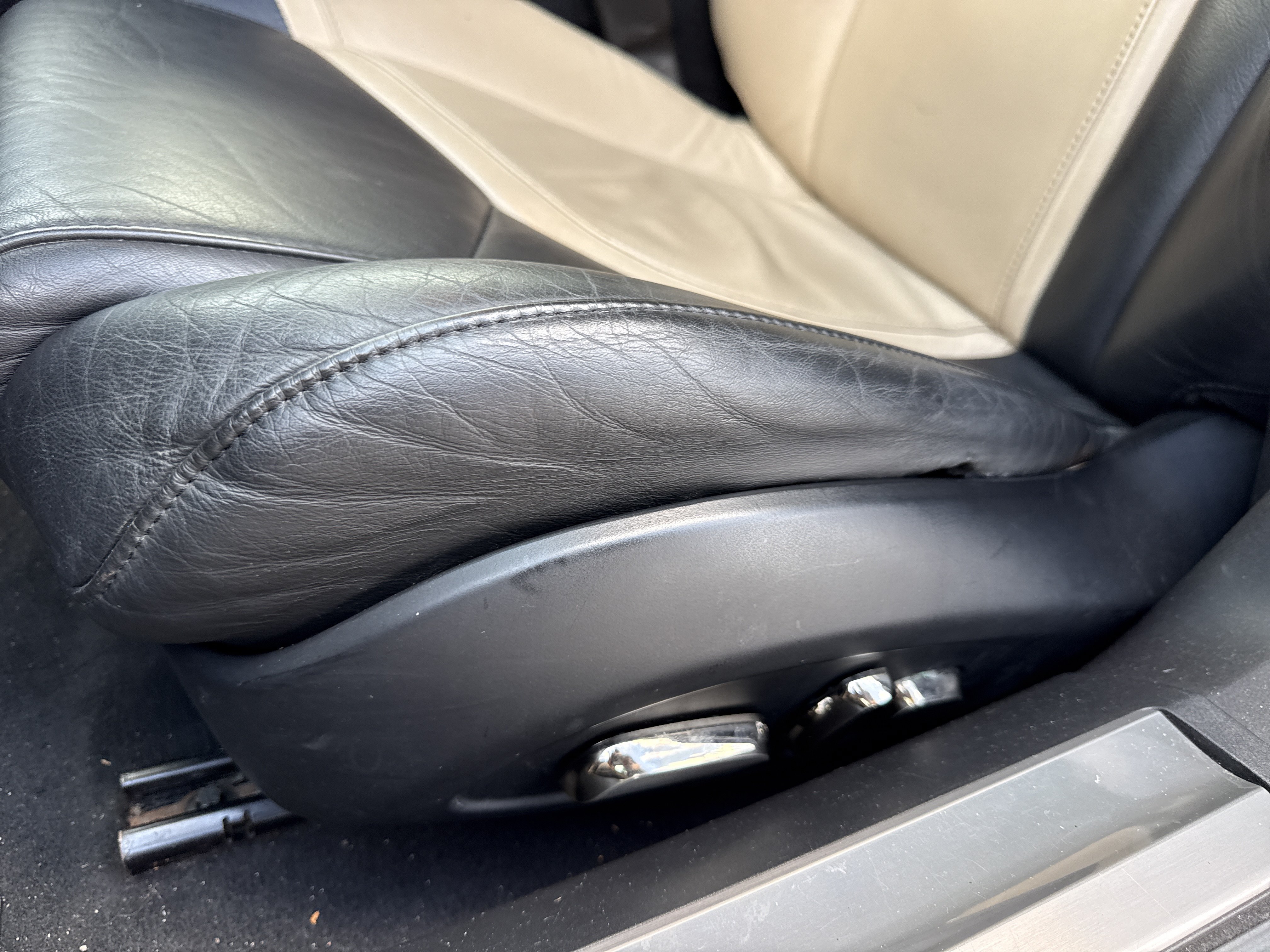 Used 2012 Fisker Karma EcoSport RWD image 31