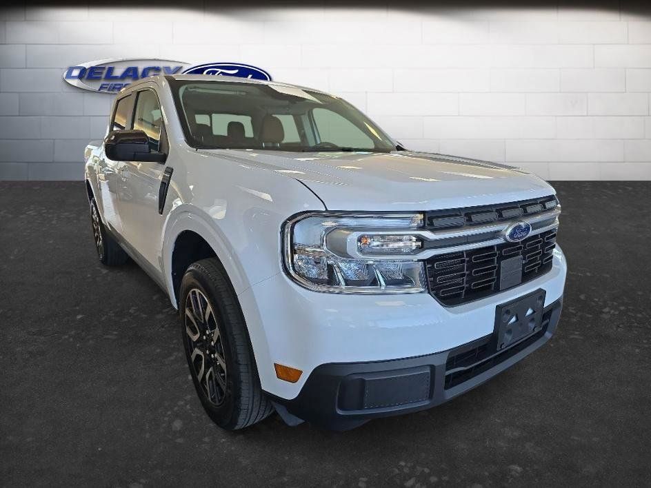 Used 2024 Ford Maverick Lariat FWD image 10