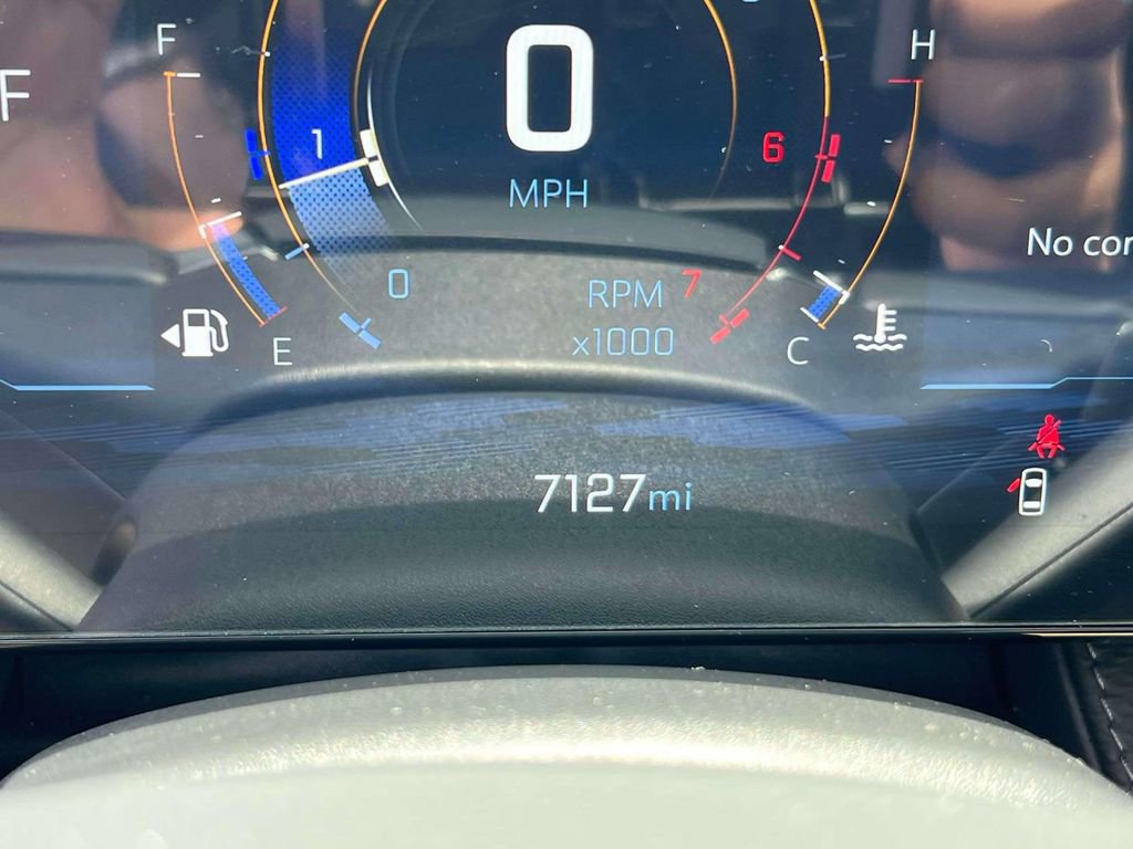 Used 2026 Chevrolet Equinox LT w/ Safety and Technology Package FWD image 27