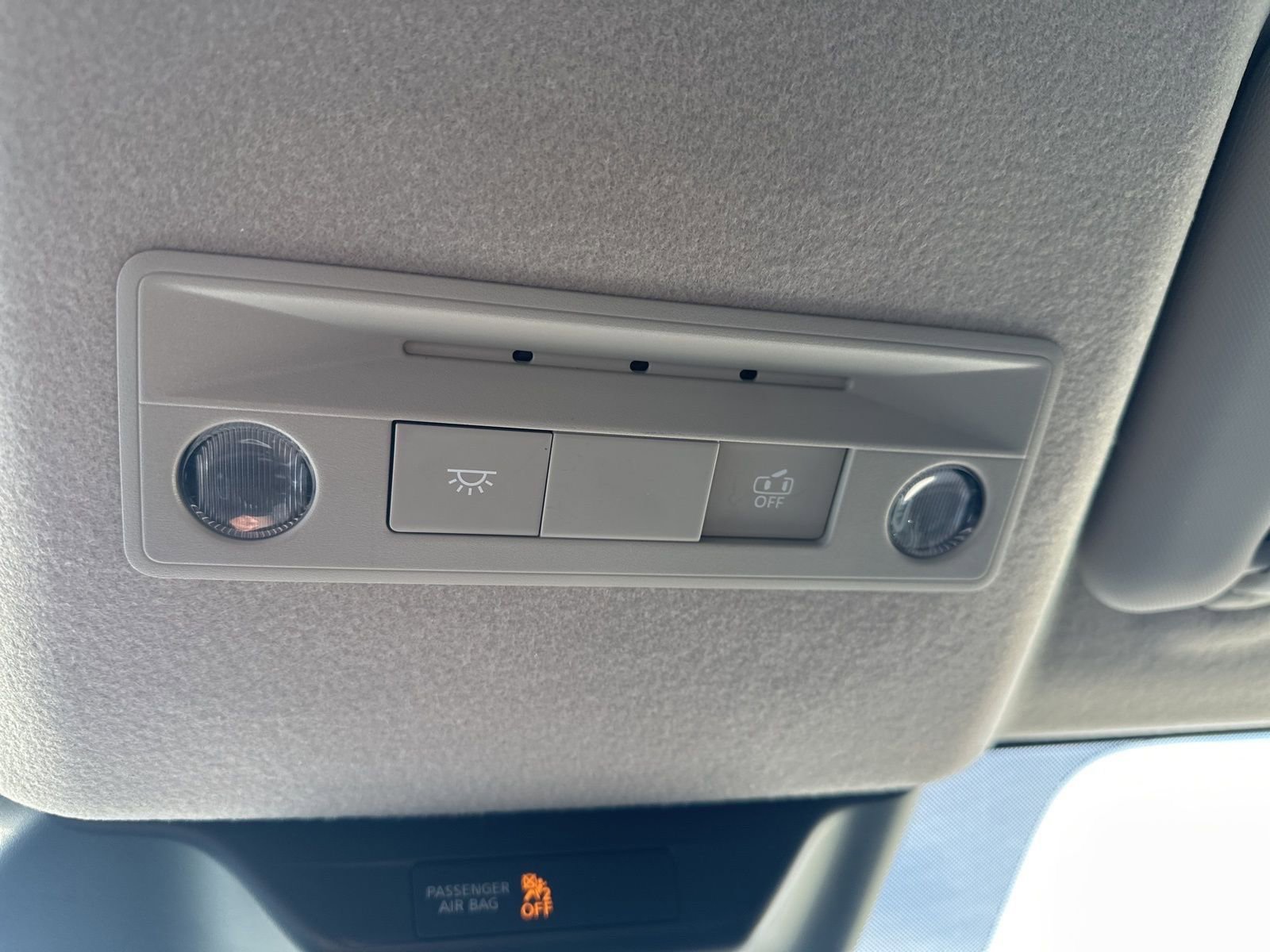 Used 2025 Nissan Kicks SV w/ Charging Package AWD/4WD image 59