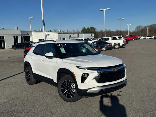 New 2026 Chevrolet TrailBlazer LT w/ Convenience Package image 2