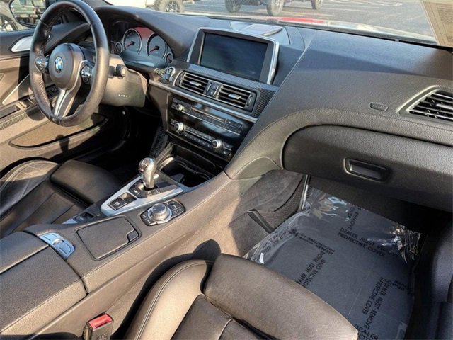 Used 2012 BMW M6 Convertible image 11