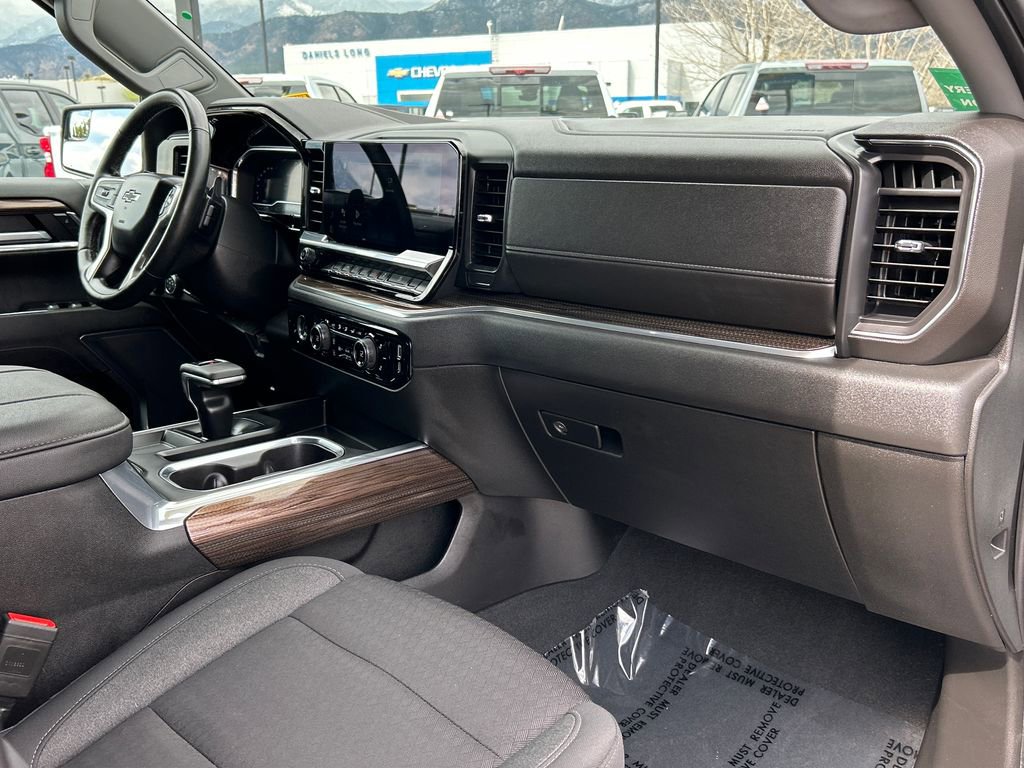 Used 2023 Chevrolet Silverado 1500 RST AWD/4WD image 8