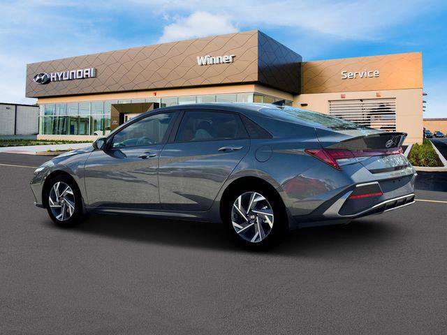 New 2025 Hyundai Elantra SEL FWD image 4