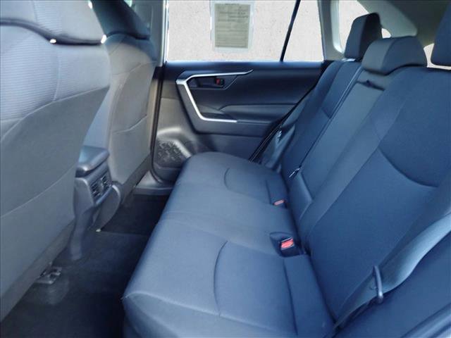 Used 2025 Toyota RAV4 LE AWD/4WD image 9
