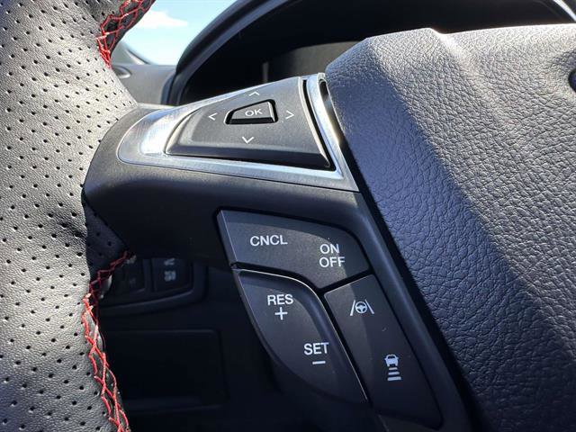 Used 2023 Ford Edge ST-Line image 16