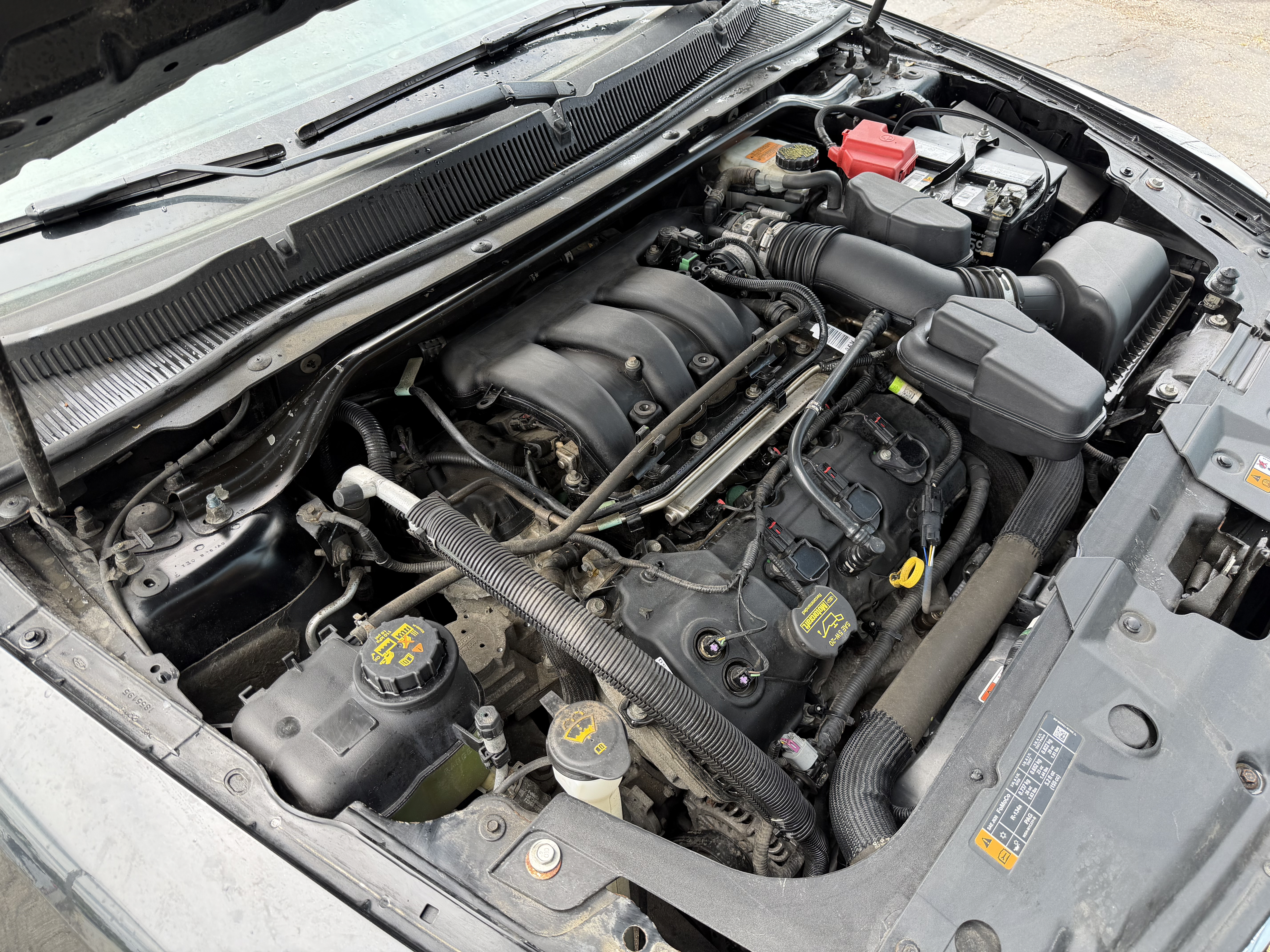 Used 2014 Ford Taurus SEL w/ Equipment Group 201A AWD/4WD image 31