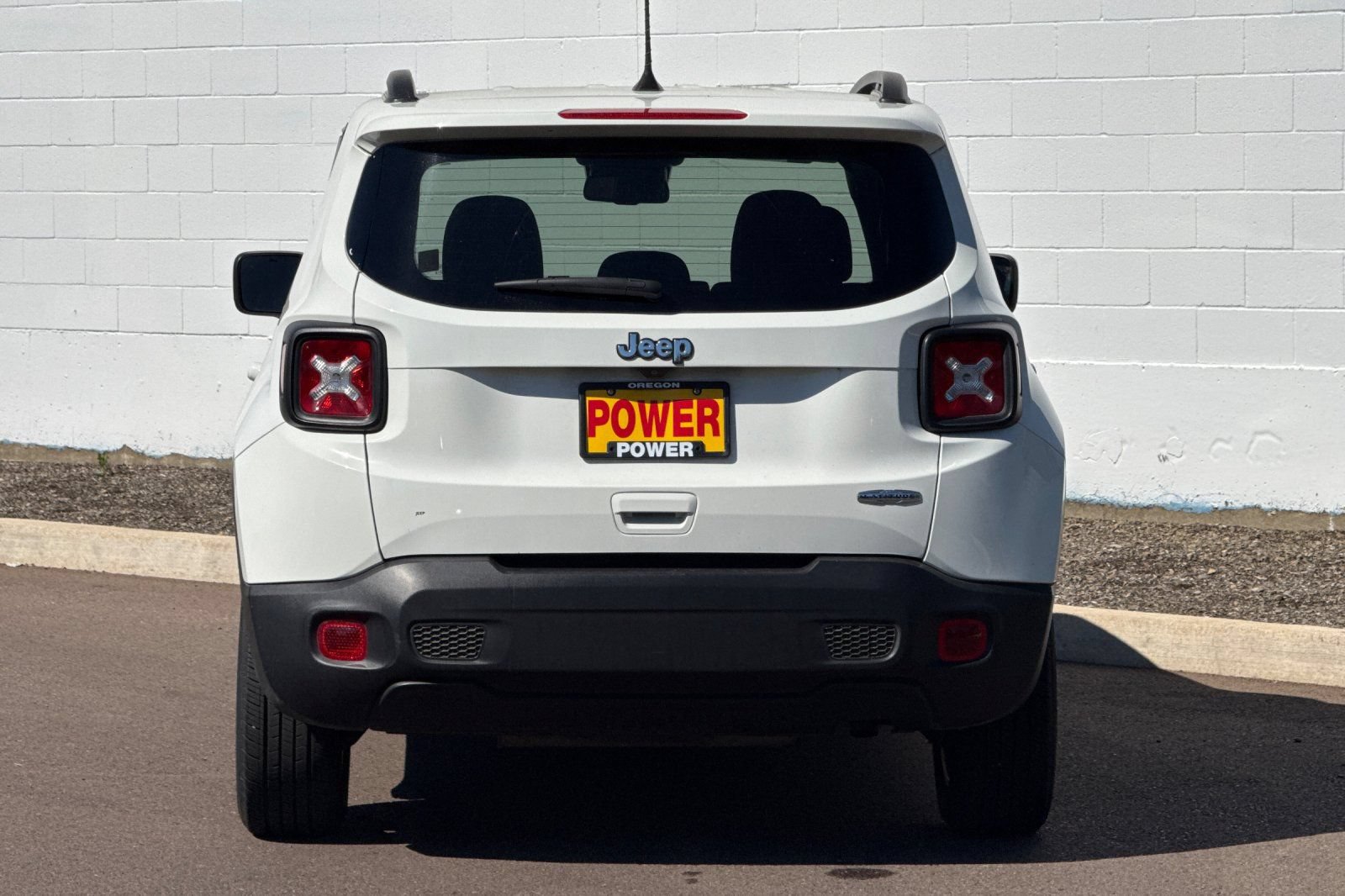 Used 2020 Jeep Renegade Latitude w/ Popular Equipment Group FWD image 5