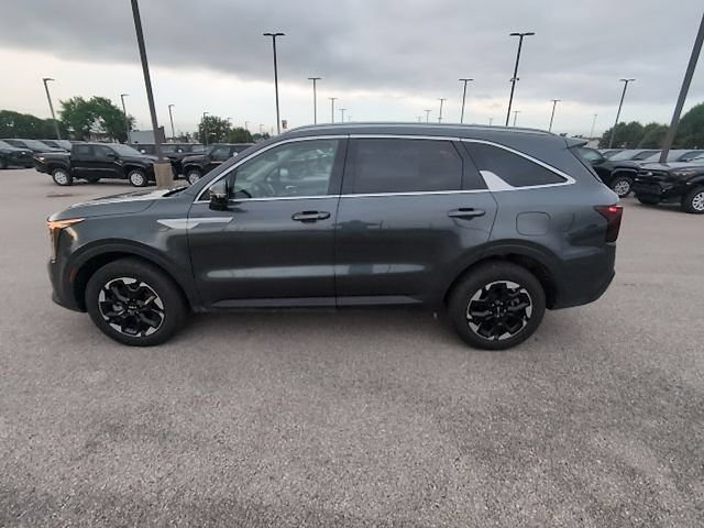 Used 2024 Kia Sorento S w/ Panoramic Sunroof Package AWD/4WD image 11