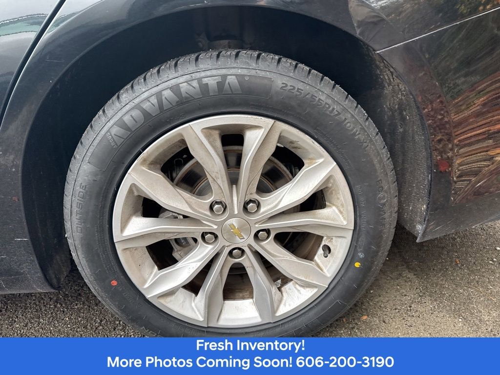 Used 2021 Chevrolet Malibu LT image 10