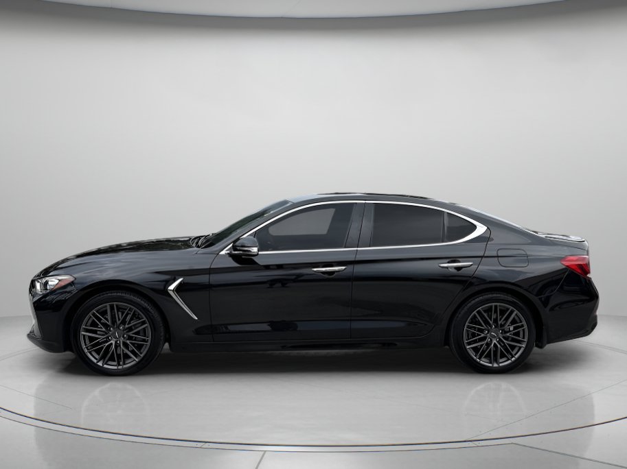 Used 2019 Genesis G70 2.0T Advanced RWD image 5