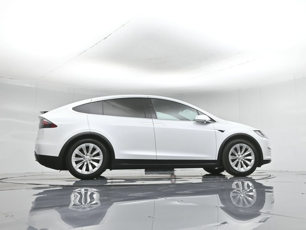 Used 2020 Tesla Model X Long Range AWD/4WD image 6