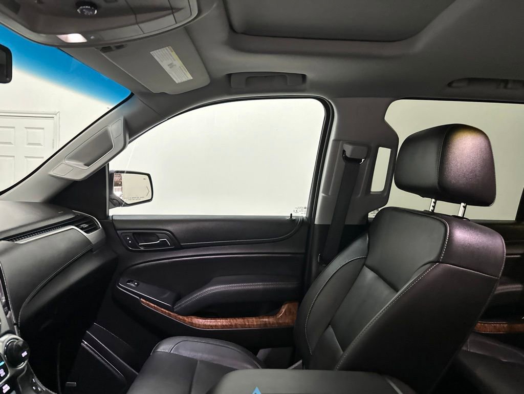 Used 2018 Chevrolet Tahoe Premier w/ RST 6.2L Performance Edition AWD/4WD image 34