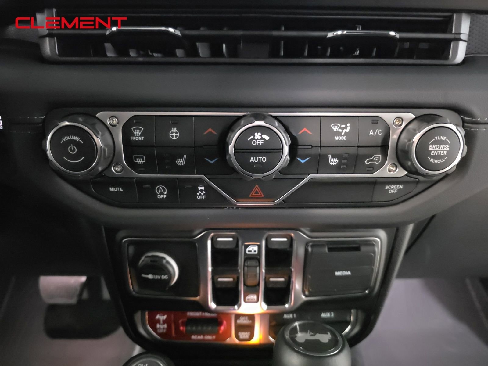 Used 2025 Jeep Wrangler Unlimited Rubicon w/ Steel Bumper Group image 20