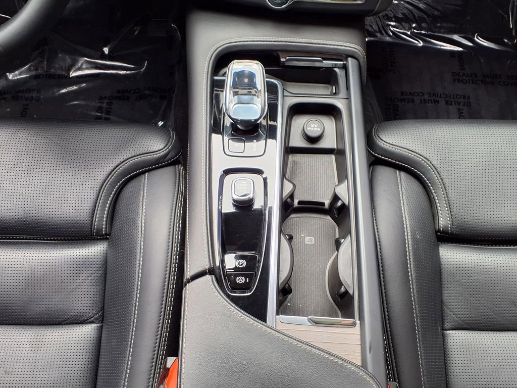 Used 2023 Volvo S90 B6 Ultimate w/ Protection Package Premier image 19