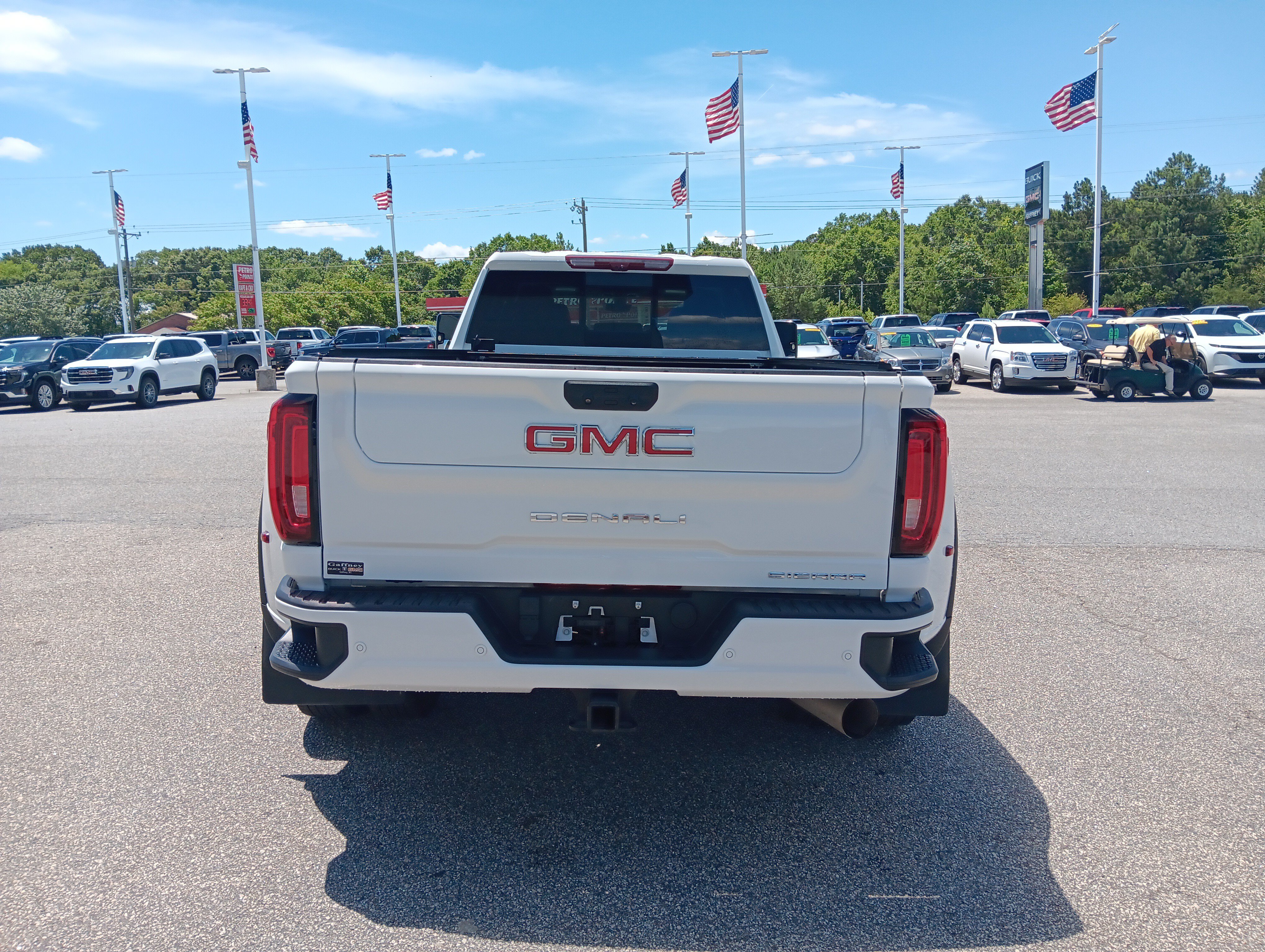 Used 2023 GMC Sierra 3500 Denali w/ Denali Ultimate Package AWD/4WD image 3