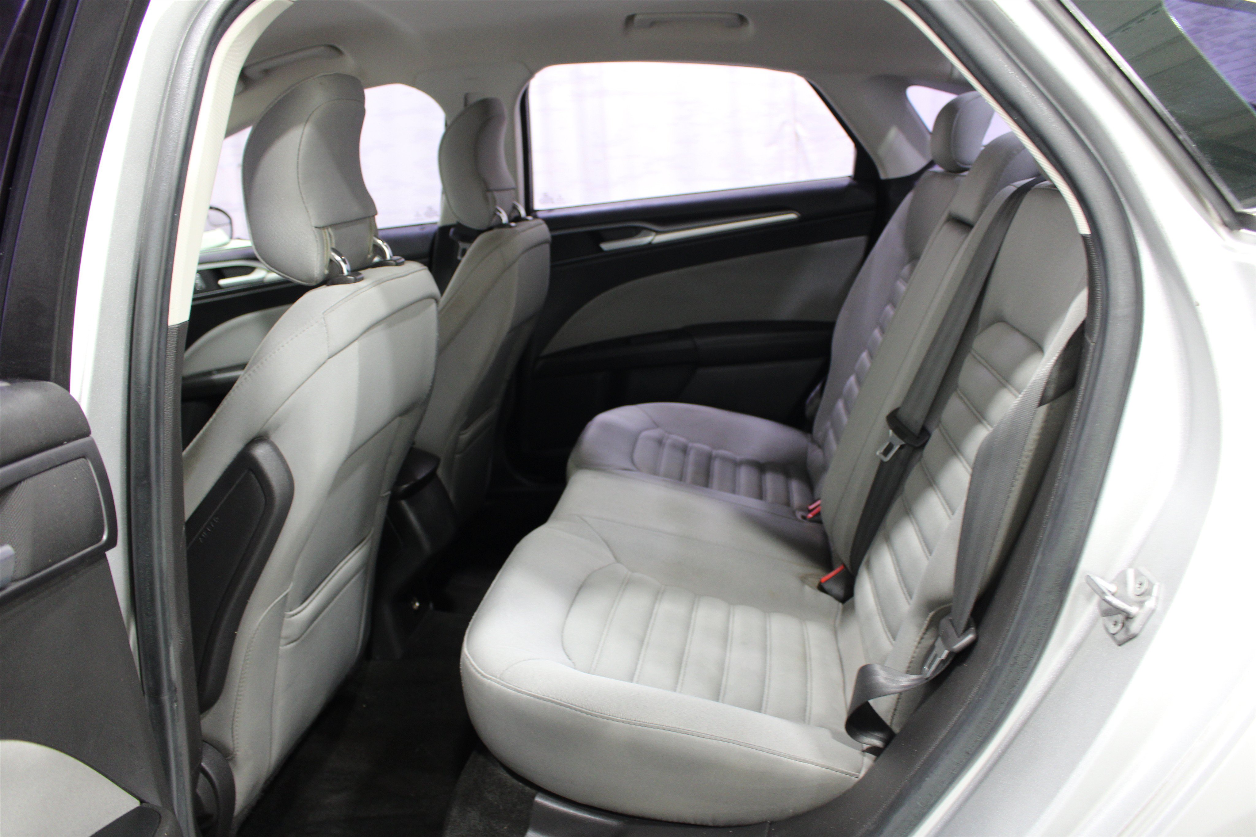 Used 2014 Ford Fusion S FWD image 17