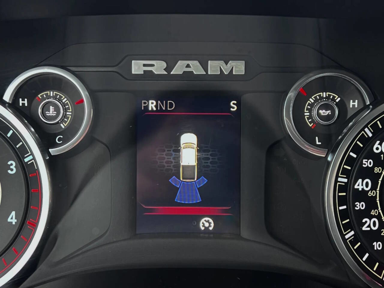 Used 2024 RAM 3500 Tradesman w/ Chrome Appearance Group image 30