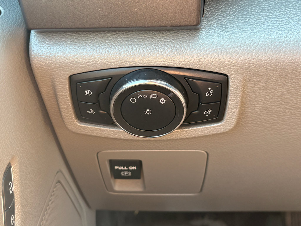 Used 2018 Ford F150 XLT AWD/4WD image 15