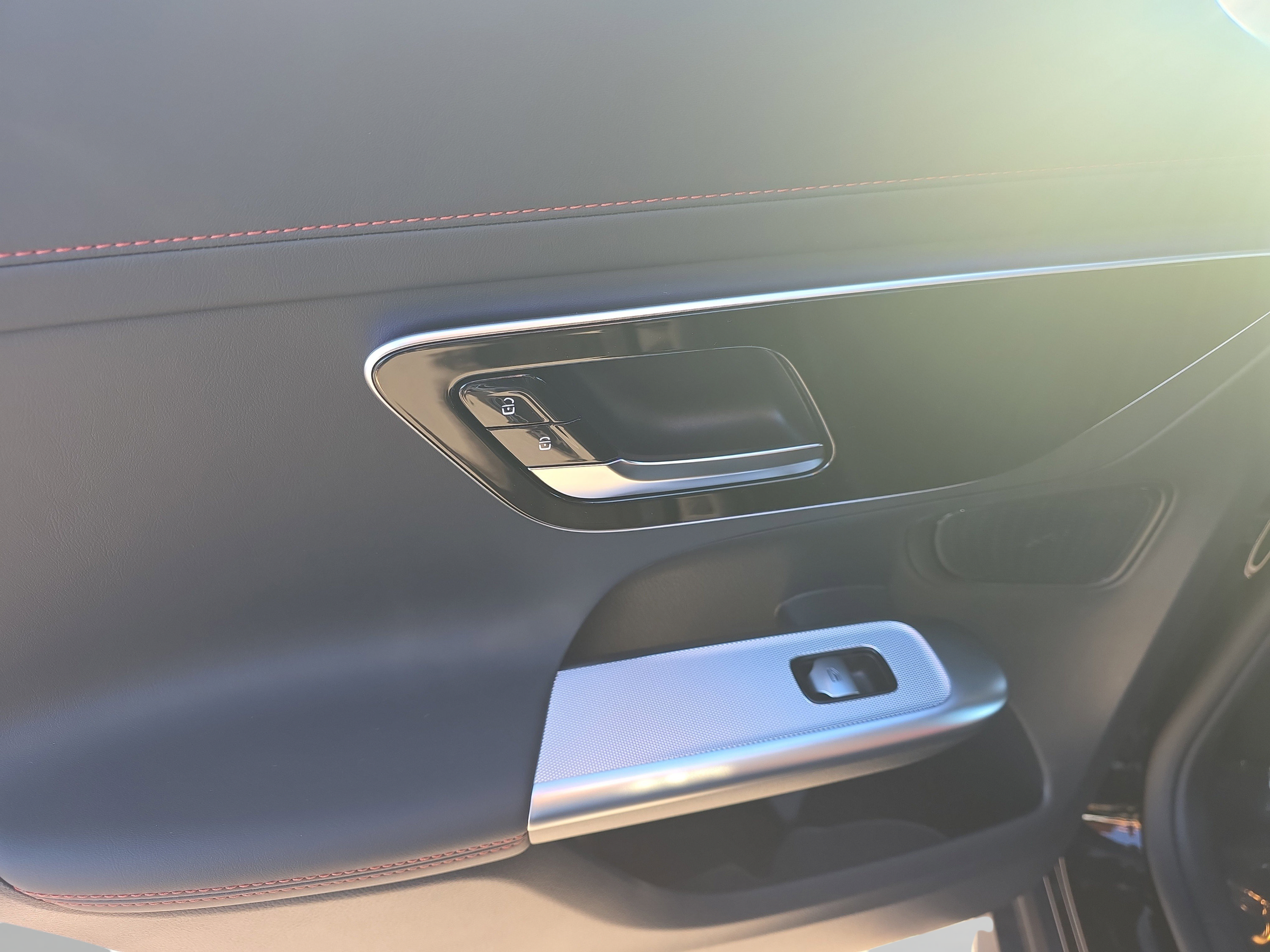 New 2026 Mercedes-Benz GLC 43 AMG 4MATIC image 7