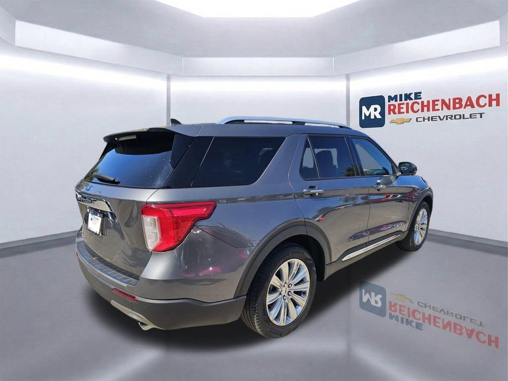 Used 2023 Ford Explorer Limited w/ Limited Technology Package RWD image 4