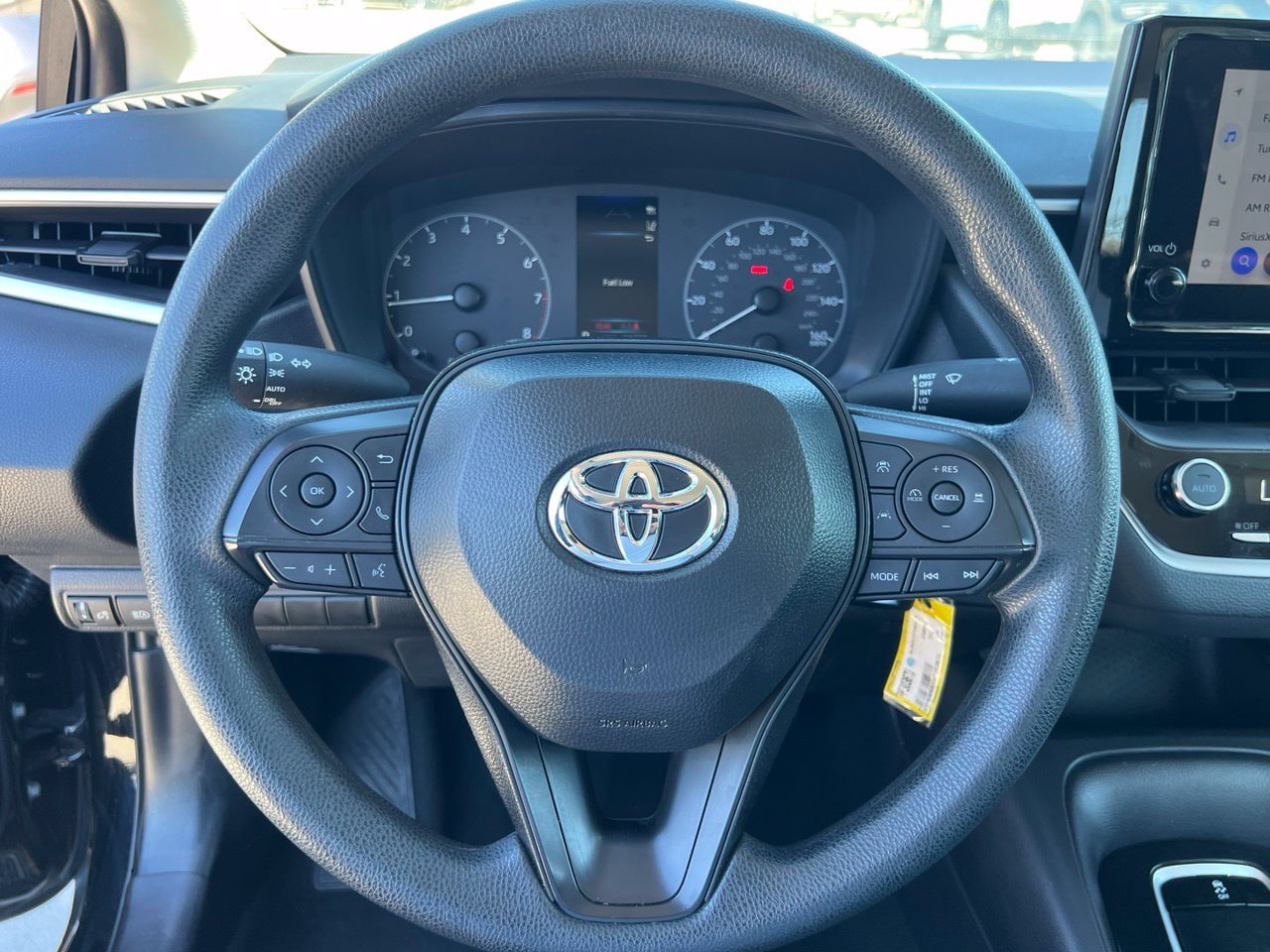 Used 2025 Toyota Corolla LE FWD image 7
