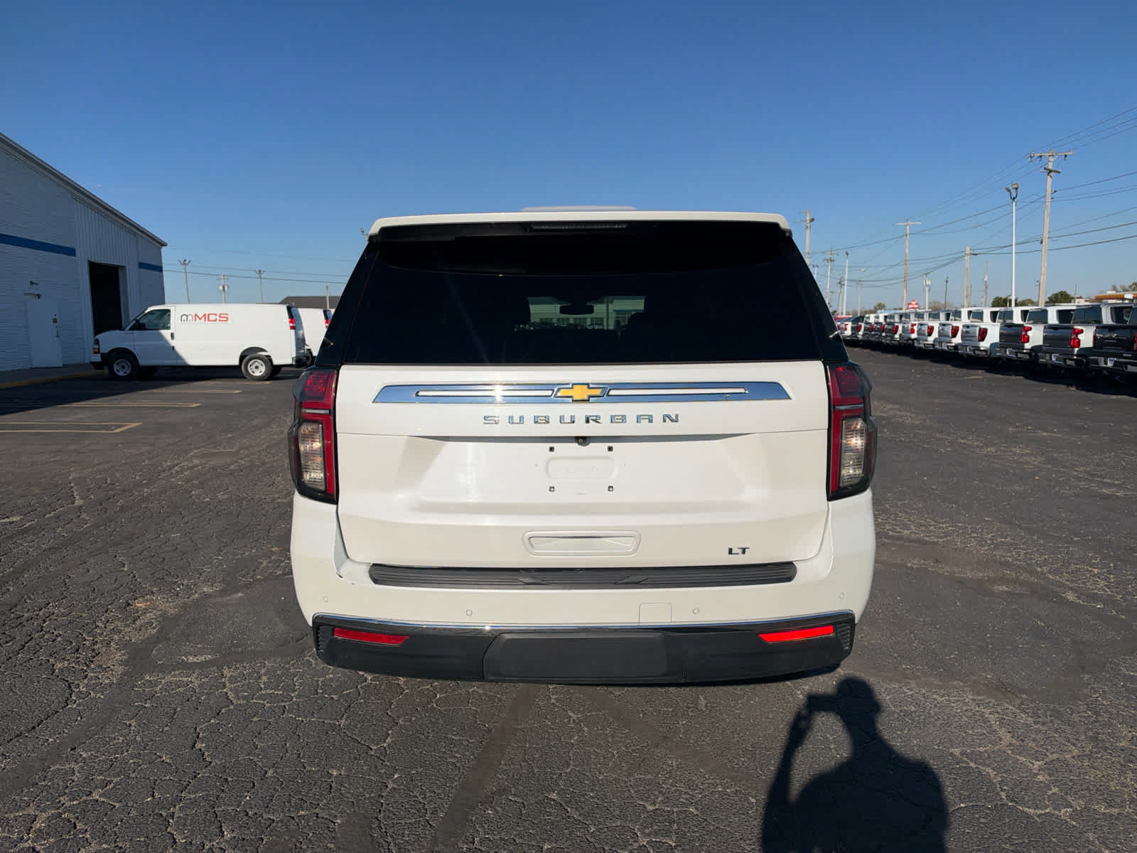 Certified 2021 Chevrolet Suburban LT w/ LT Signature Package AWD/4WD image 4