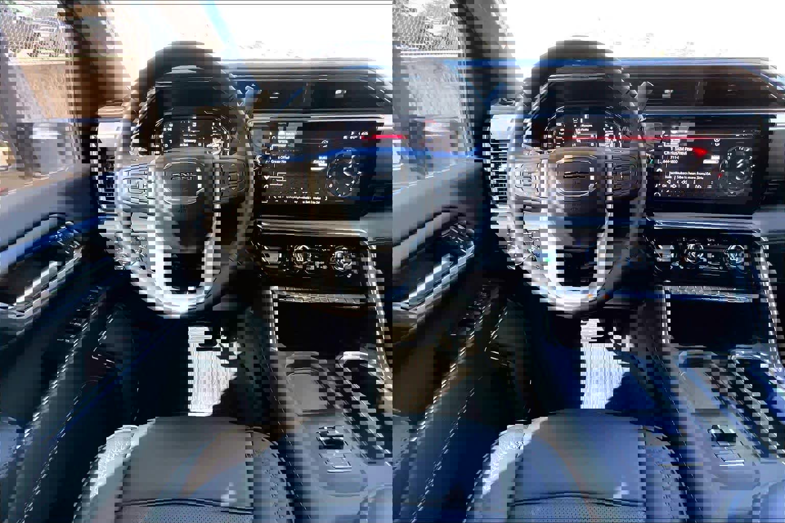 Used 2025 GMC Sierra 2500 Denali w/ Denali Reserve Package image 6